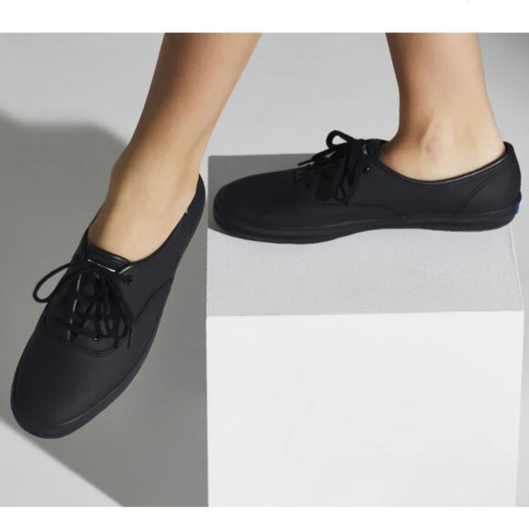 🍒 KEDS Lace-Up Black Leather Sneakers Comfy Flats Shoes Sz 9 - Picture 1 of 16